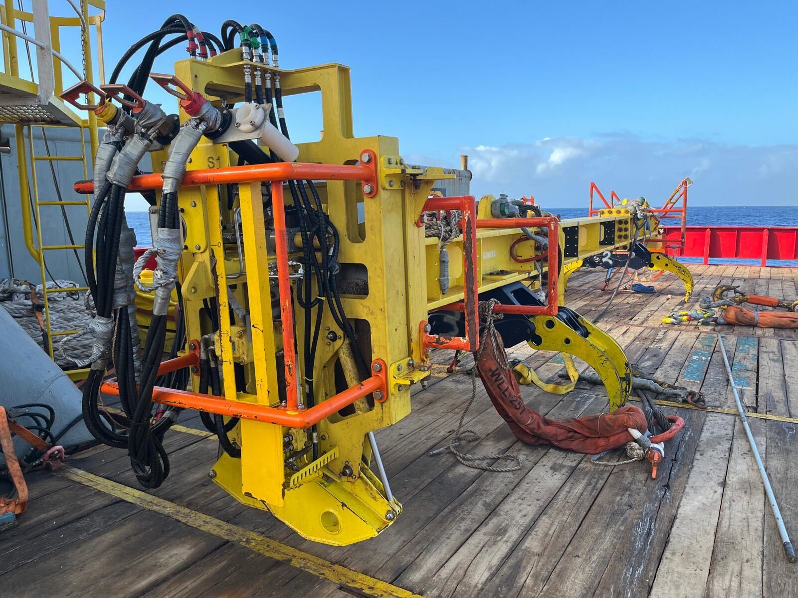 TRACS-16 cutting system in operation